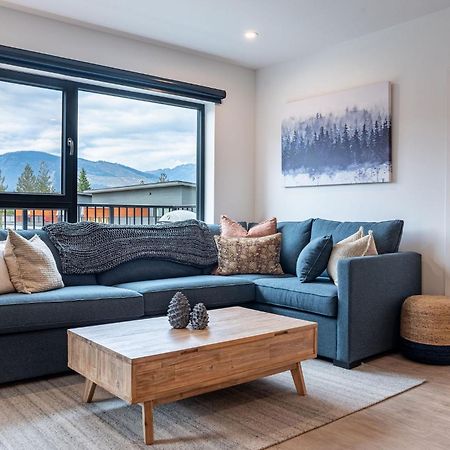 Appartamento Bluebird Daze By Revelstoke Vacations Esterno foto
